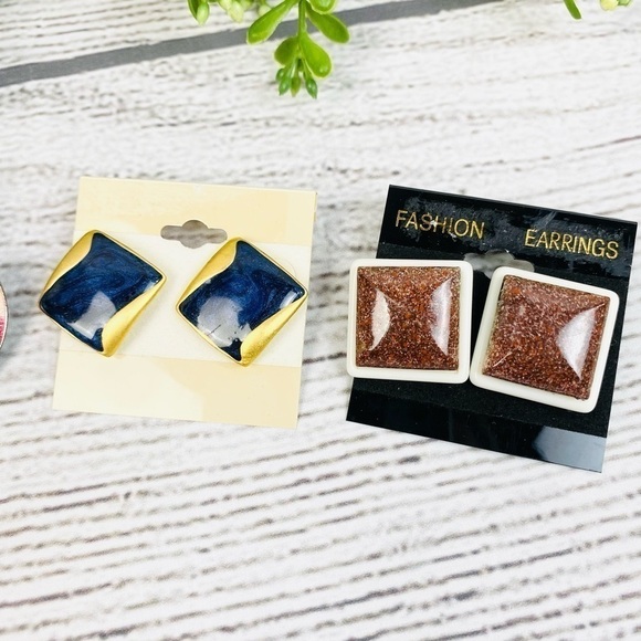 Vintage 80’s/90’s Bundle of 4 Fashion Earrings - Picture 3 of 8